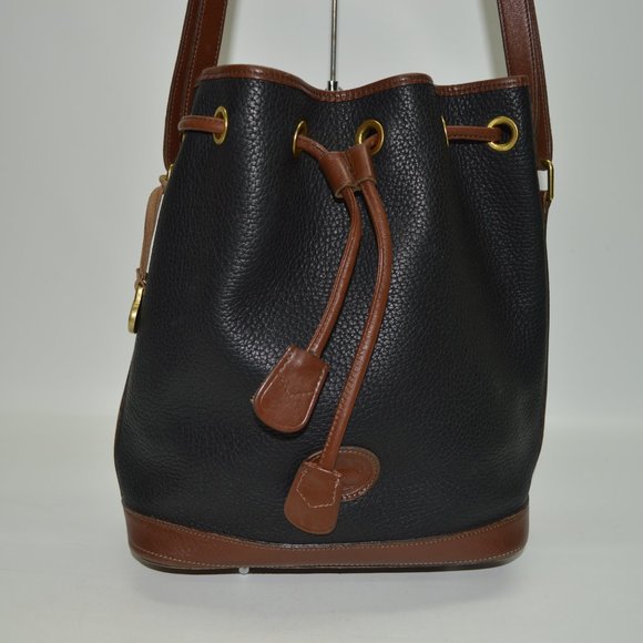Dooney & Bourke Handbags - Dooney & Bourke Vintage Bucket Drawstring Bag